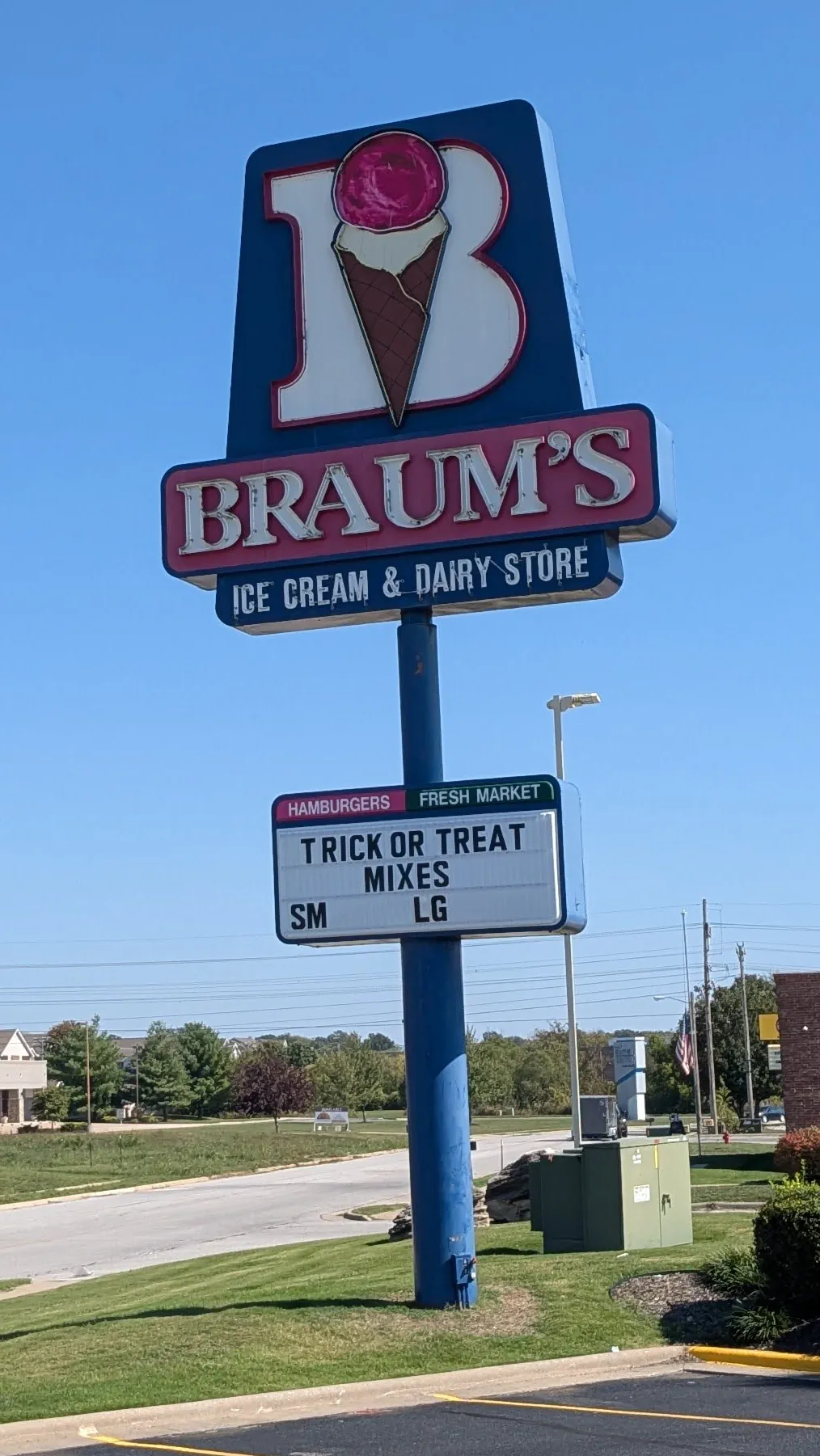 Braums Sign
